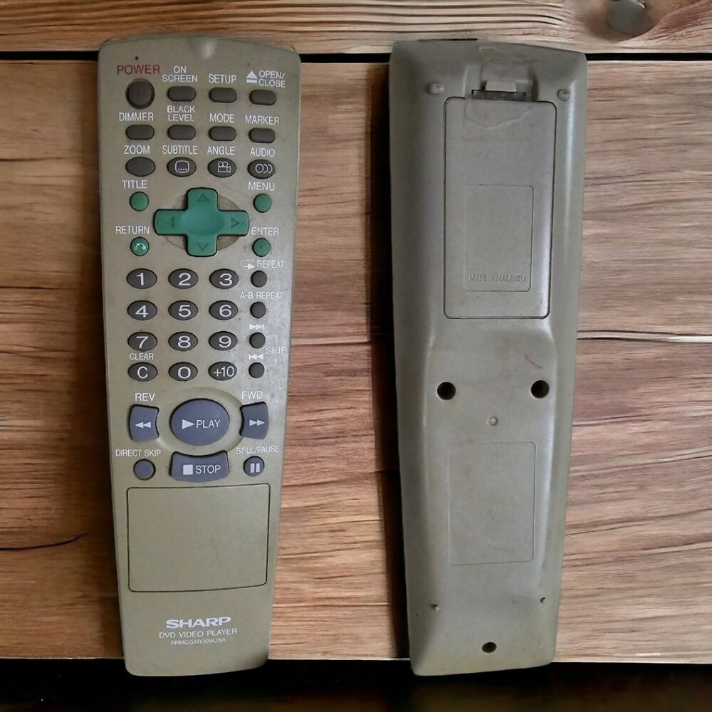 SHARP DV-S1U Dolby Digital DVD/CD Player